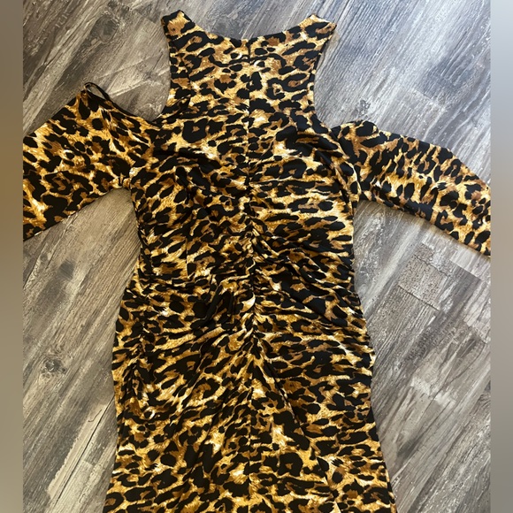 Boston Proper Maxi Dress Cold Shoulder Ruched Zipper Back Animal Print Size XL - Picture 7 of 9